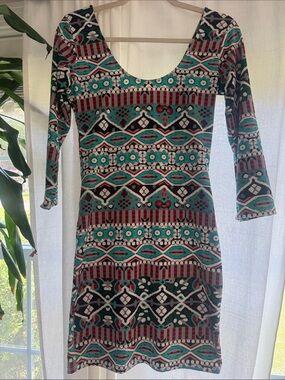 Scoop-Neck Long Sleeve Sheath Dress in Teal & Red Floral Geo